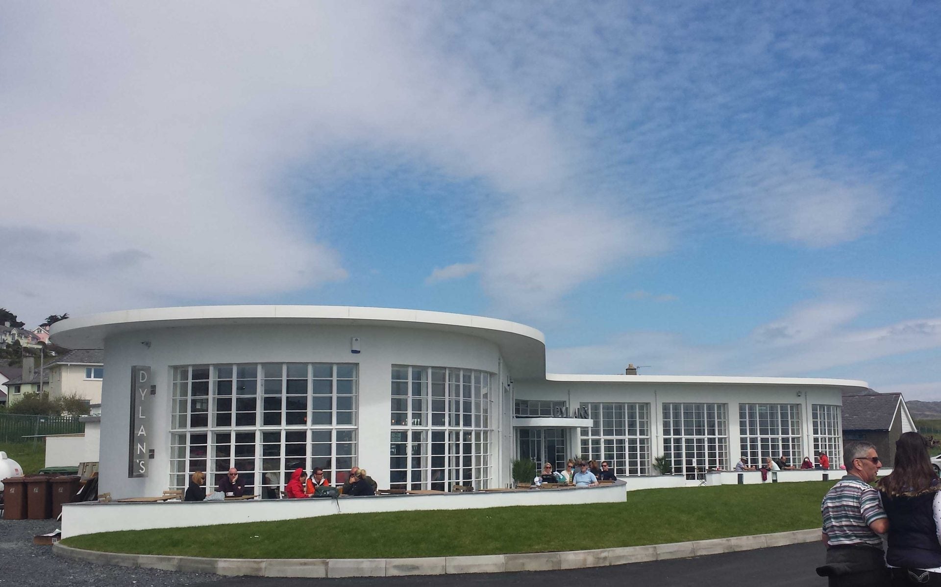 A Panad with...Dylan's Restaurants Co-Founder Robin Hodgson