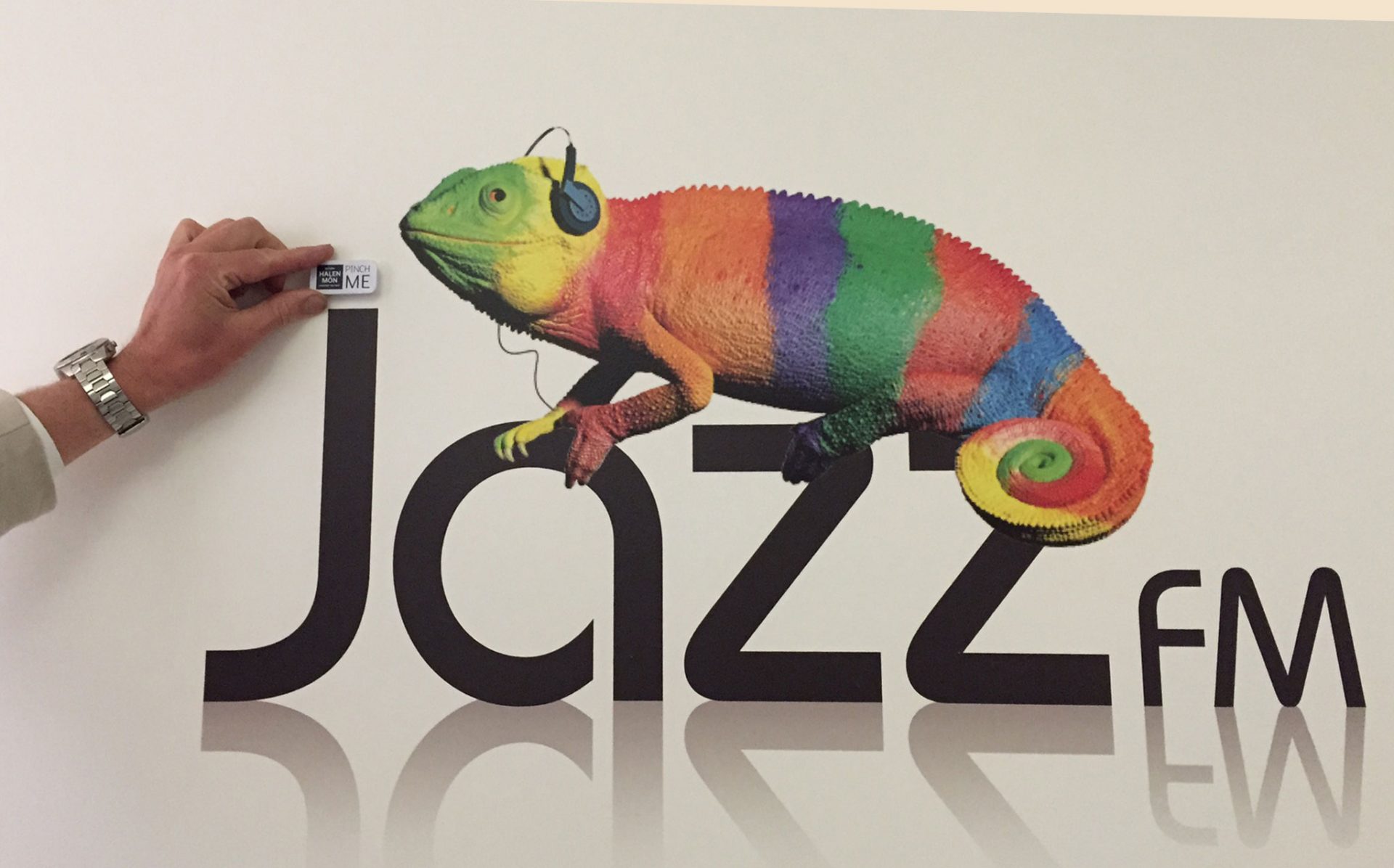 Sain: Alison a David ar Fusnes (Darlledwyd ar Jazz FM)