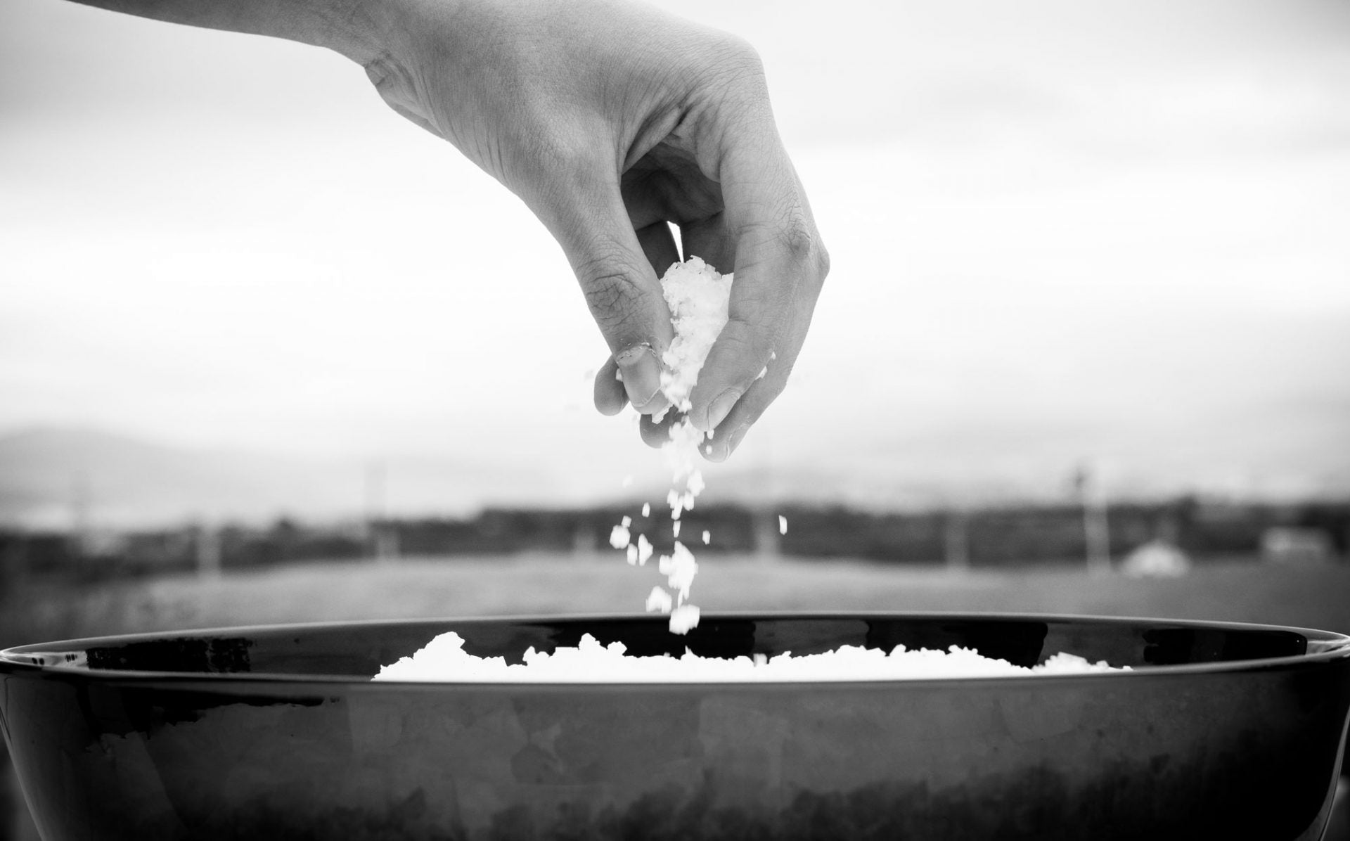 Y sioe fwyd newydd anhygoel y mae'n rhaid i chi ei wylio: SALT, FAT, ACID, HEAT