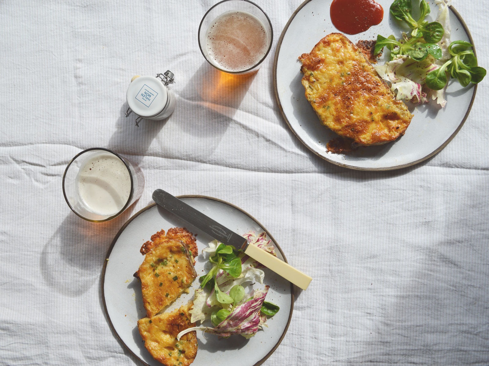 Rarebit Cwrw Cymreig gyda blas mwg