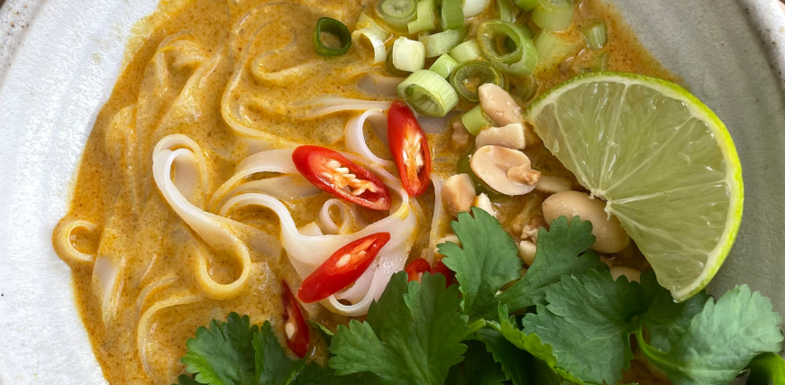 Spicy peanut + coconut noodle soup