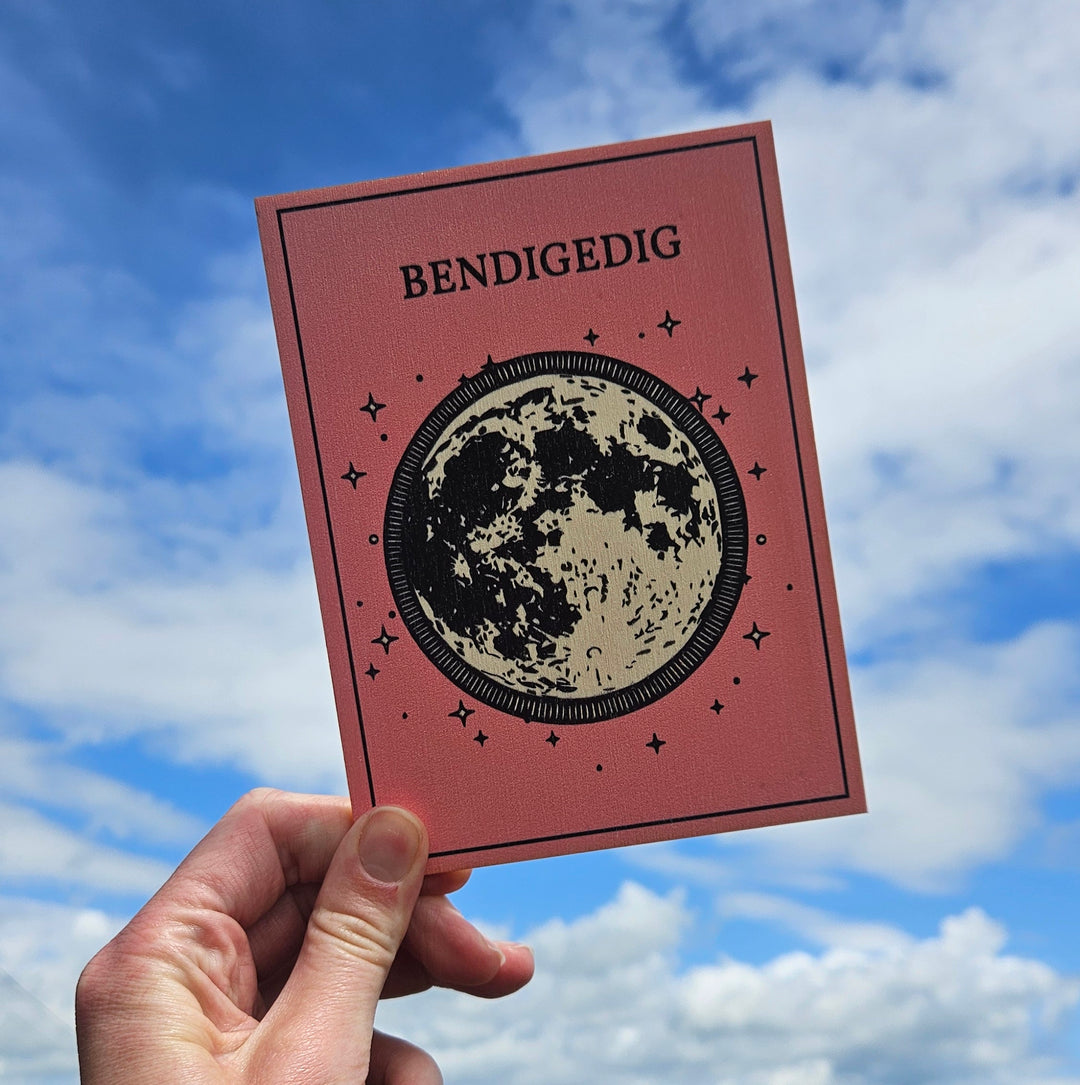 'Bendegedig' Wooden Postcard