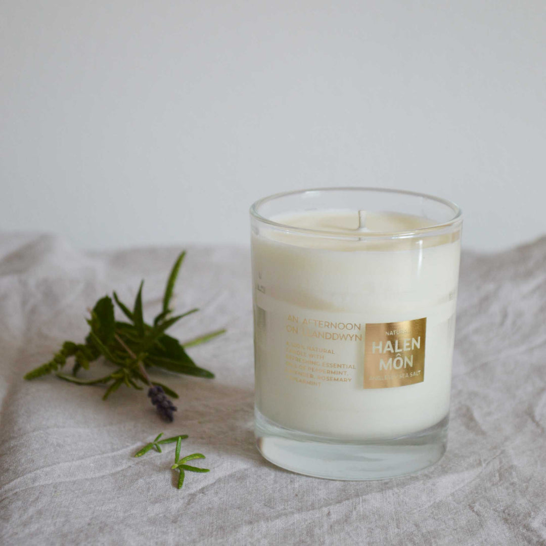 'An Afternoon on Llanddwyn' Essential Oil Candle (medium) 20cl