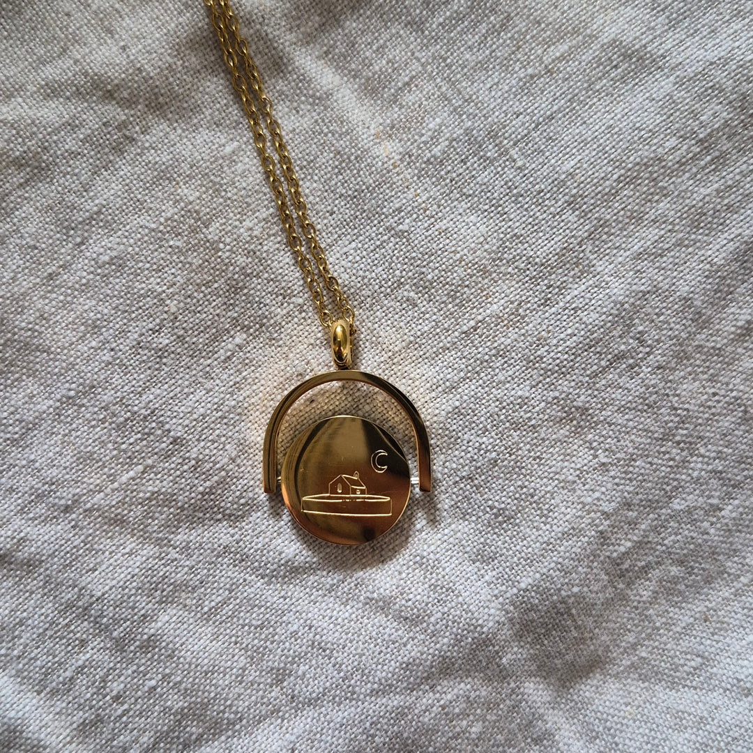 Gold-plated Spinner Ynys Môn Engraved Necklace