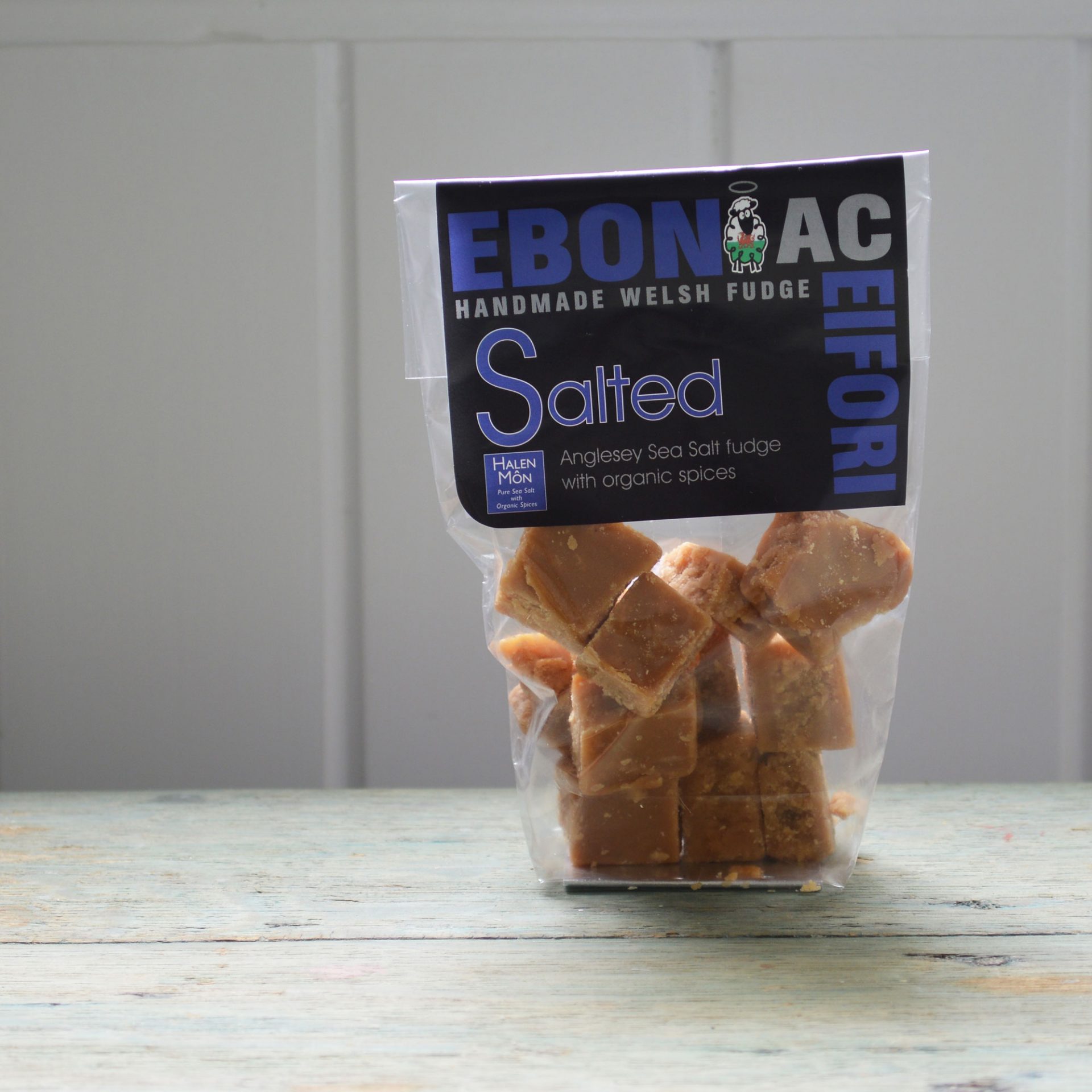 Handmade sea salted Welsh fudge 100g Halen Môn